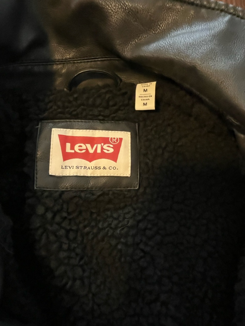 Levi's Black Men's Leather Jacket (like new) - Picture 3 of 3